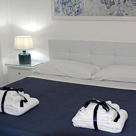 Dimora Grazia In Riva Al Mare Apartman Monopoli Kültér fotó